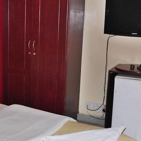 دبي Golden Star Hotel المظهر الخارجي الصورة